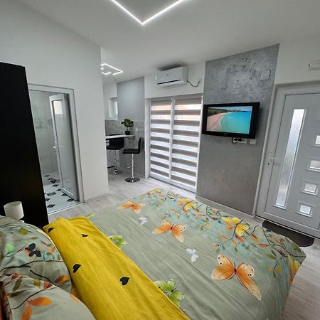 Mitic Apartmani 1 Ni Exteriér fotografie
