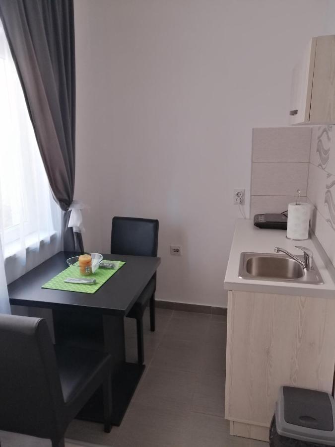 Mitic Apartmani 1 Ni Exteriér fotografie