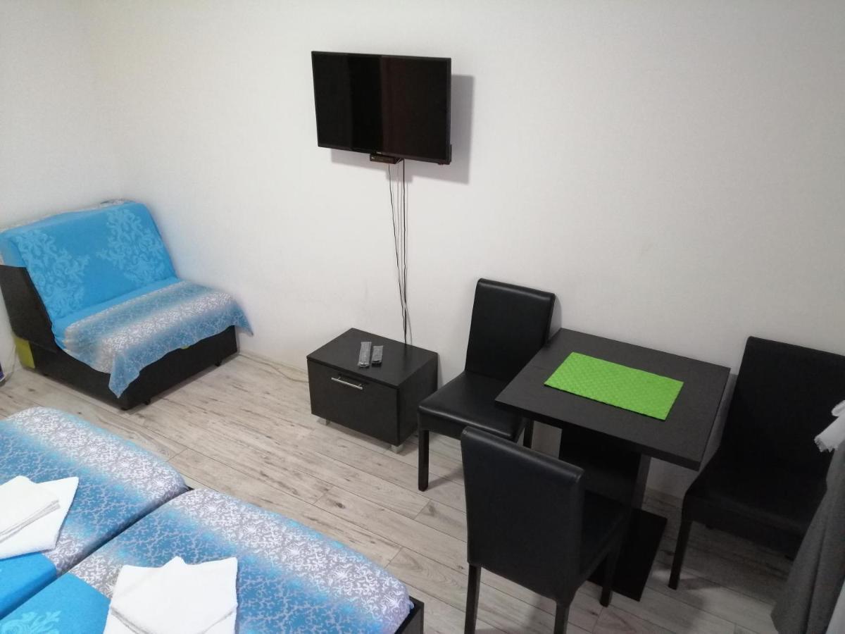 Mitic Apartmani 1 Ni Exteriér fotografie