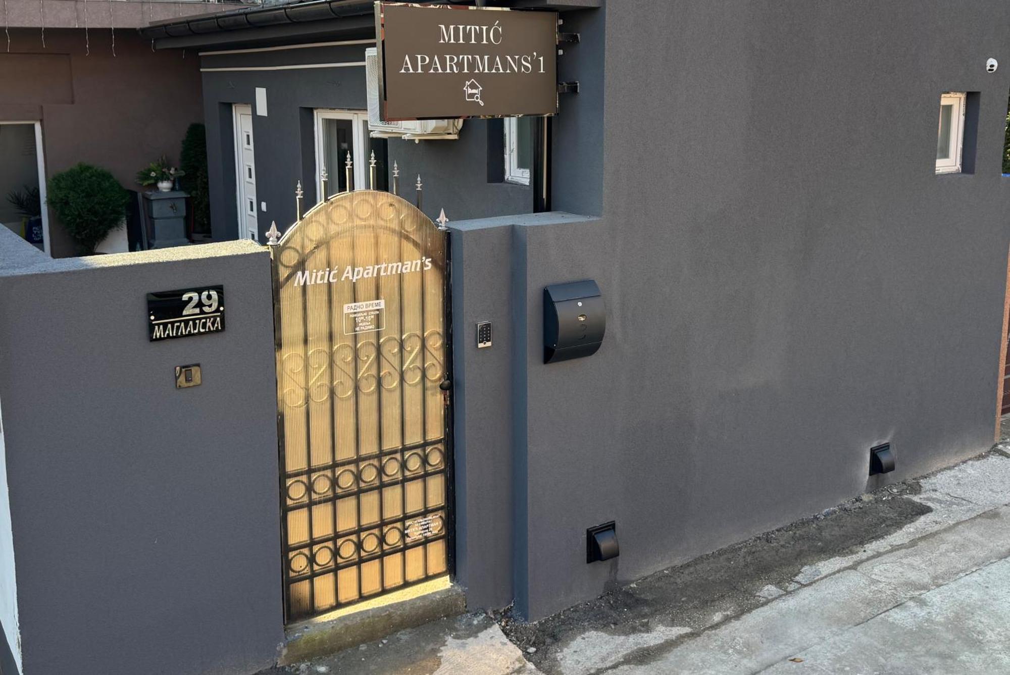 Mitic Apartmani 1 Ni Exteriér fotografie