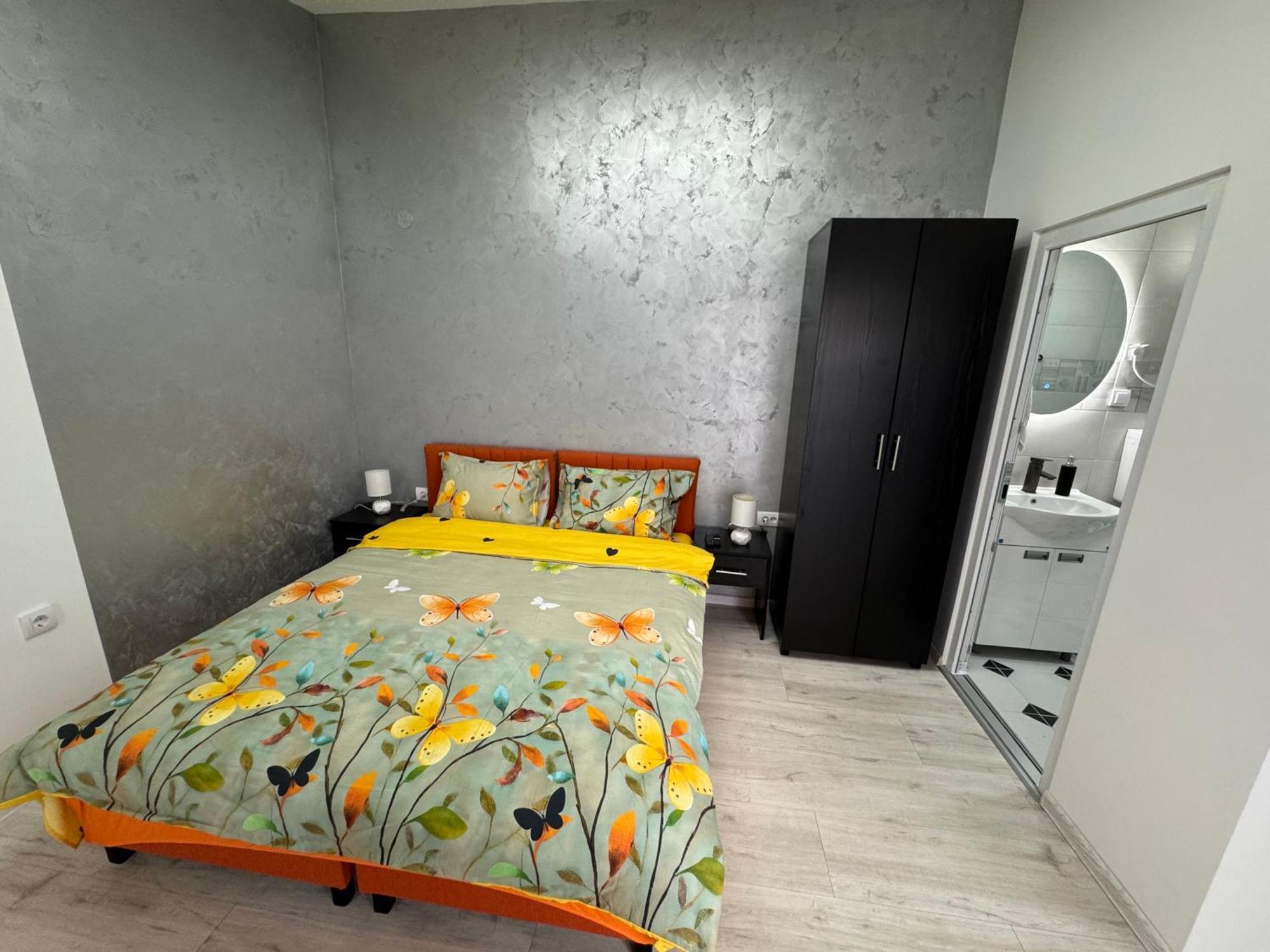 Mitic Apartmani 1 Ni Exteriér fotografie